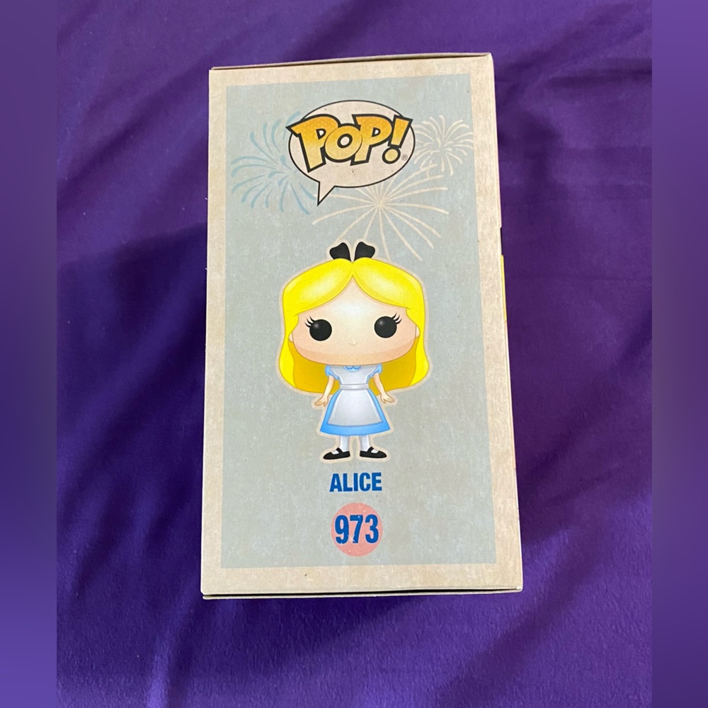 Disney Funko POP Alice vinyl figure 65th anniversary only at Target - Picture 4 of 6